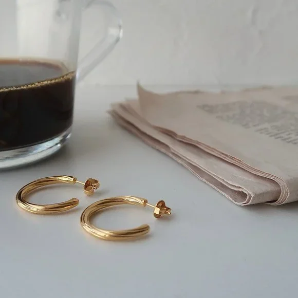 NEW 18K Gold Plated Braided Round C Hoop Earrings